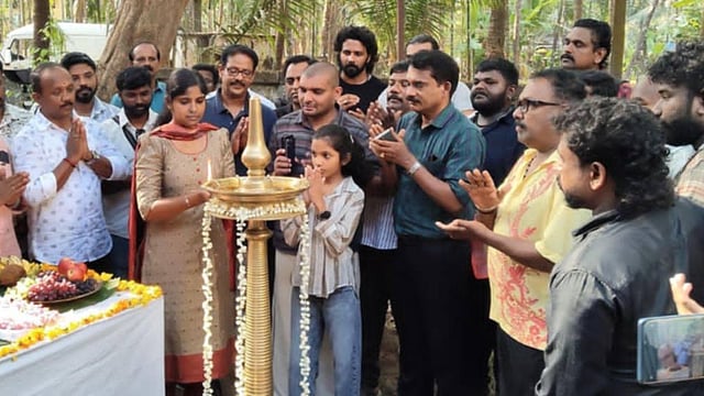 Pathira Kurukkan