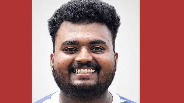 നിയന്ത്രണം വിട്ട് ബൈക്ക് മെട്രോയുടെ മീഡിയനിലേക്ക് ഇടിച്ചു കയറി; യുവാവ് മരിച്ചു