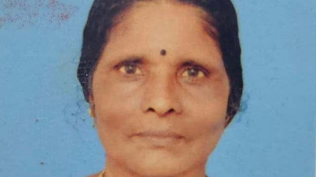 സംസ്ഥാനത്ത് വീണ്ടും പാമ്പു കടിയേറ്റ് മരണം; ശുചിമുറിക്ക് മുന്നില് മൂര്ഖന്റെ കടിയേറ്റ വീട്ടമ്മ മരിച്ചു