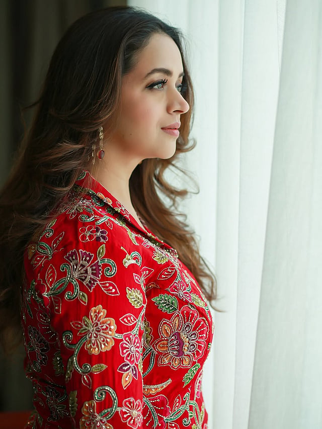 പുതിയ ചിത്രങ്ങൾ സോഷ്യൽ മീഡിയയിൽ താരം തന്നെയാണ് ഷെയർ ചെയ്തിരിക്കുന്നത്.