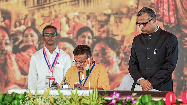 പശ്ചിമ ബംഗാളിൽ ഇനി സുവേന്ദു 'അധികാരി' 