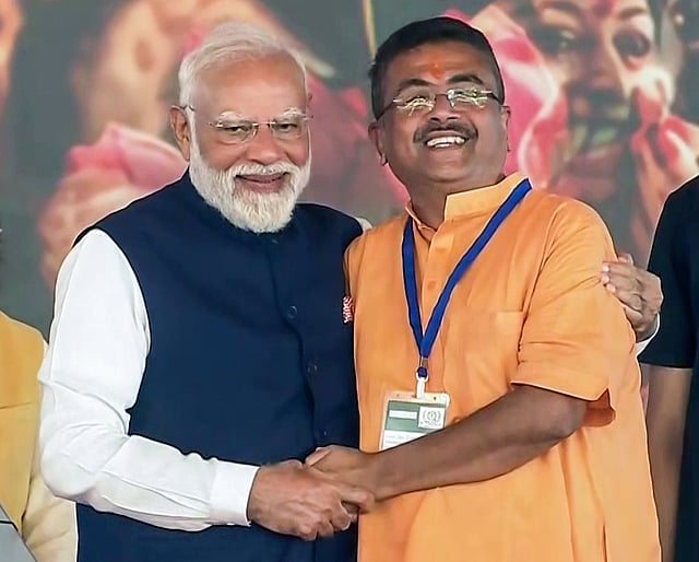 പ്രധാനമന്ത്രി നരേന്ദ്ര മോദിയുടെ സാന്നിധ്യത്തിൽ ആണ് ചടങ്ങുകൾ നടന്നത്.