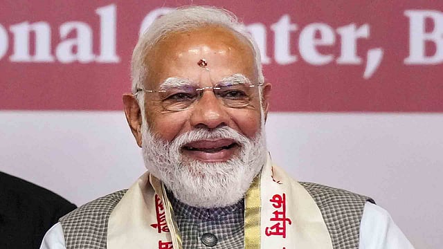 'അധികാര കസേര'യില് 25 വര്ഷം; മോദി ദിനം മുതല് ഗാന്ധി ജയന്തിവരെ; 15 ദിവസം സേവനവാരം ആചരിക്കാന് ബിജെപി