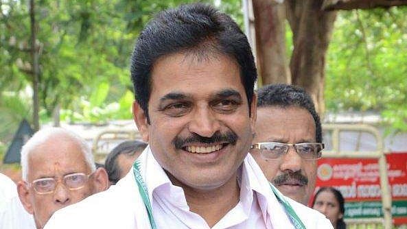 'ഒരുപാട് പിച്ചിച്ചീന്തിയില്ലേ, മതിയായില്ലേ, ഇവിടെ കെസി പക്ഷം ഒന്നും വേണ്ട': കെസി വേണുഗോപാല്‍- വിഡിയോ 