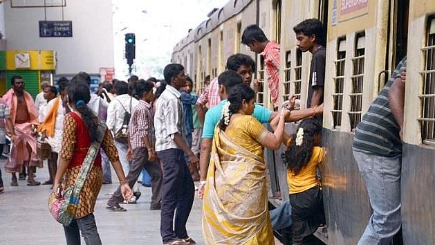 യാത്രക്കാരുടെ കാത്തിരിപ്പ് വെറുതെയാകുന്നു! ടിക്കറ്റുകൾ സ്ഥിരീകരിക്കപ്പെടാത്തതിനാൽ കഴിഞ്ഞ വർഷം യാത്ര മുടങ്ങിയത് 3.39 കോടി പേർക്ക്