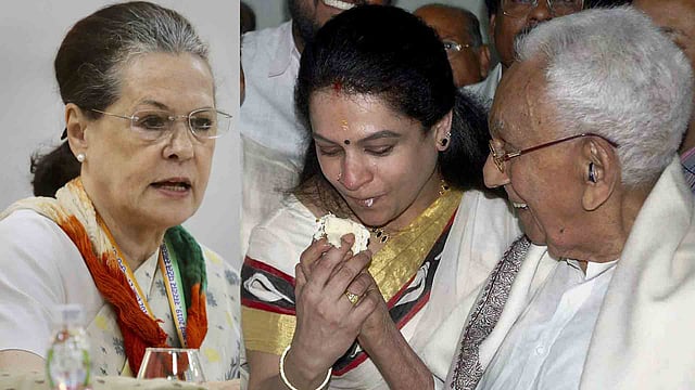 'എന്തിനാണ് പിന്വാതിലിലൂടെ കൊണ്ടുവരാന് ശ്രമിക്കുന്നത്?'; കരുണാകരന് സോണിയയുമായി അകന്നതിനു കാരണം പത്മജ; വെളിപ്പെടുത്തലുമായി കെ വി തോമസ്