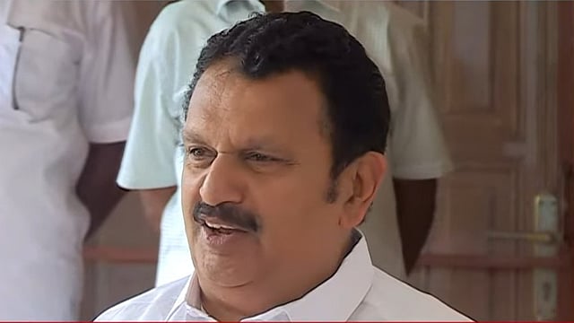 രാത്രി 7.15 വരെ തലസ്ഥാനത്തുണ്ട്, എന്തുസംഭവിച്ചാലും നാളെ ഗുരുവായൂര് ദര്ശനം നടത്തും: കെ മുരളീധരന്