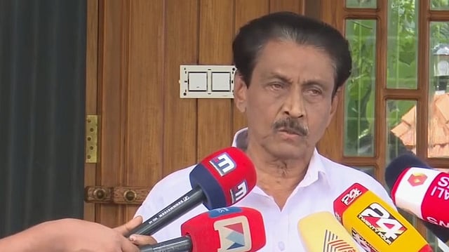 മൂക്കാതെ പഴുത്ത നേതാവ്, എംപിയെ കൊണ്ട് ഡിസിസിക്ക് ഒരു ഗുണവുമില്ല; ഡീന് കുര്യാക്കോസിനെതിരെ ഡിസിസി പ്രസിഡന്റ്- വിഡിയോ