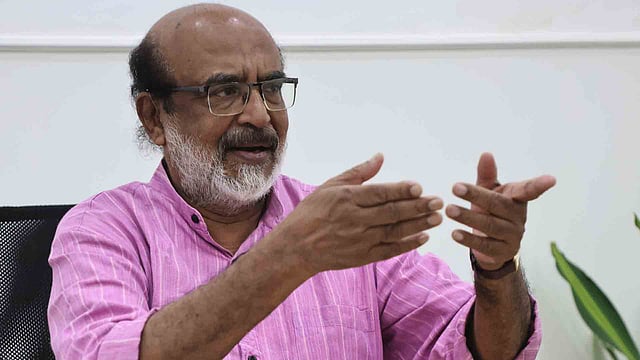 'രാഗ റെയിൽ' എന്നു പേരിട്ടാലും പ്രശ്നമില്ല; കേരളത്തിന്റെ വികസനത്തിന് അതിവേഗ പാത അനിവാര്യം: തോമസ് ഐസക്ക്