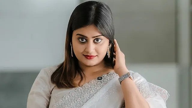സ്റ്റേഷനില്‍ വിളിച്ചു വരുത്തി തടഞ്ഞു വച്ചു; പൊലീസിനും ലക്ഷ്മി പ്രിയയ്ക്കുമെതിരെ മുഖ്യമന്ത്രിയ്ക്ക് പരാതി നല്‍കി അന്‍സിബ
