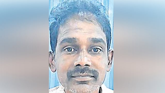 85കാരിയെ കെട്ടിപ്പിടിച്ച് സ്നേഹ പ്രകടനം; ചെവി രണ്ടും പിടിച്ചു വലിച്ചു; വേദന തോന്നി പരിശോധിച്ചപ്പോൾ കമ്മൽ ഇല്ല!