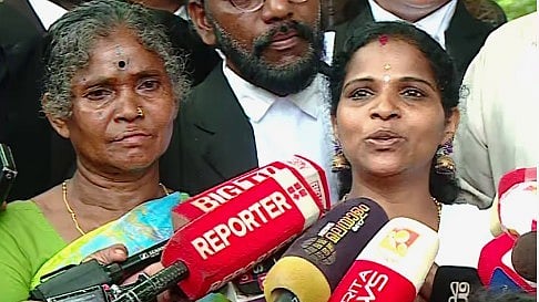 'ഒരു പ്രതിയെ വെറുതെ വിട്ടത് എന്തിനാണ്?, എനിക്ക് ഈശ്വരന് മാത്രമേയുള്ളൂ'; മധുവിന്റെ അമ്മ