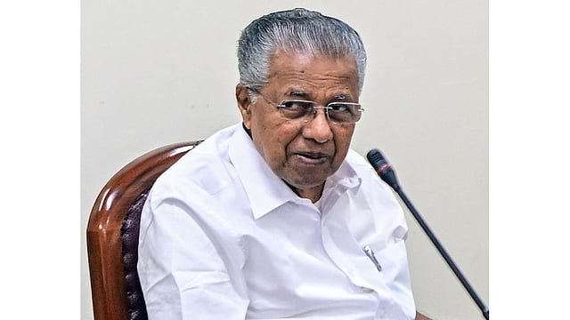 ഇന്ധന വില വര്ധന: അന്ന് സമരം ചെയ്തവര് ഇന്ന് അധികാരത്തില്; സംസ്ഥാനം നികുതി കുറയ്ക്കുമോയെന്ന് പിണറായി