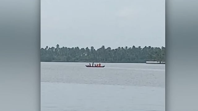 കായംകുളത്ത് കായലില്‍ കയ്യും കാലും കെട്ടി വൃദ്ധയുടെ മൃതദേഹം, കല്ലു കെട്ടി താഴ്ത്തിയ നിലയില്‍ 