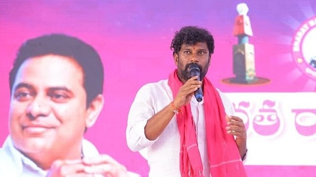 സര്‍ക്കാര്‍ ഓഫീസുകള്‍ കത്തിച്ചുകളയണം, തീവ്രവാദ ആക്രമണം വേണം; തെലങ്കാനയില്‍ കര്‍ഷക സമരത്തിനിടെ വിവാദ പരാമര്‍ശവുമായി ബിആര്‍എസ് നേതാവ്