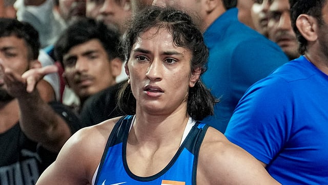 വിനേഷ് ഫോഗട്ട് പുറത്ത്; ഏഷ്യന് ഗെയിംസ് യോഗ്യതയില്ല