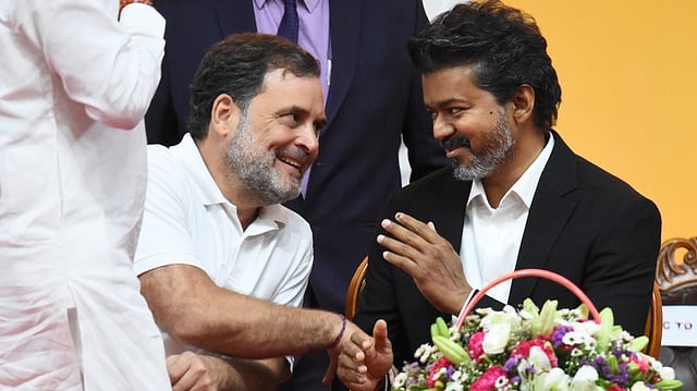 തമിഴ്നാട്ടിലെ രാജ്യസഭാ സീറ്റ് കോൺഗ്രസിന് നൽകി മുഖ്യമന്ത്രി വിജയ്; പ്രവീൺ ചക്രവർത്തി സ്ഥാനാർത്ഥിയായേക്കും