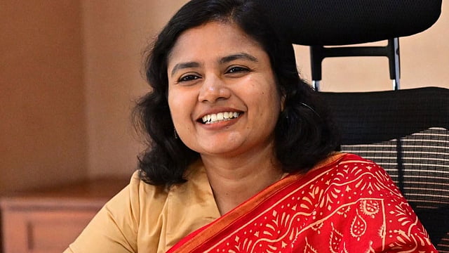 'അടിപിടി കൂടുന്നവരെല്ലാം ഗുണ്ടകളല്ല'; ആറ് കാപ്പ ഫയലുകള് മടക്കി എറണാകുളം ജില്ലാ കലക്ടര്