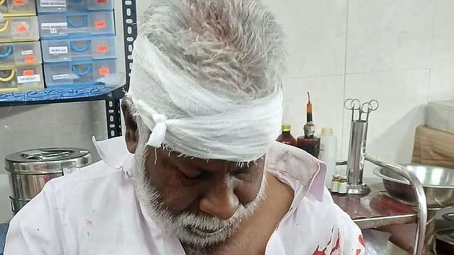 മദ്യക്കുപ്പി ഇടാന് സ്ഥലം നല്കിയില്ല, ബ്ലോക്ക് പഞ്ചായത്ത് അംഗത്തെ കമ്പിവടിക്ക് അടിച്ച് പരിക്കേല്പ്പിച്ചു