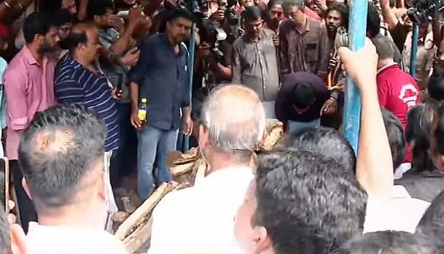 ഹൃദയത്തില് നര്മ്മം നിറച്ച് മടക്കം; സലിംകുമാറിന് വിടചൊല്ലി കേരളം