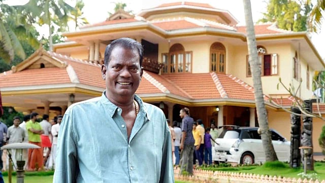 'അവസാനത്തെയാളും സുരക്ഷിതനെന്ന് ഉറപ്പാക്കിയാണ് സലിം കുമാര് വീടുവിട്ടത്'; പ്രളയകാലത്ത് പറവൂരുകാര്ക്ക് അഭയമായ ലാഫിങ് വില്ല