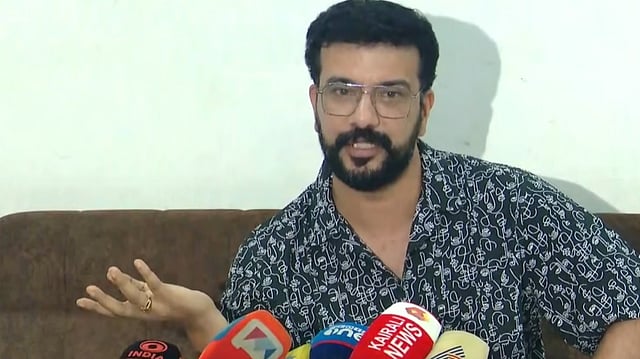 'സാധാരണക്കാരനെപ്പോലെ വെള്ളം കുടിക്കുന്ന പിഷാരടിയെ കണ്ടോ എന്ന് പറഞ്ഞാൽ എന്ത് പറയാനാ ? ഓൺലൈൻ മാധ്യമങ്ങൾ വിവേകപൂർവം പെരുമാറണം'