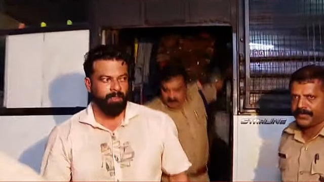 സുഗതന് പൊലീസ് കസ്റ്റഡിയില്