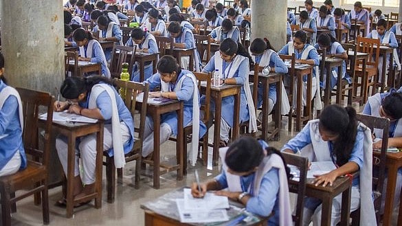 പ്ലസ് വൺ പരീക്ഷാഫലം വെള്ളിയാഴ്ച; ഈ സൈറ്റുകളിൽ ഫലം അറിയാം