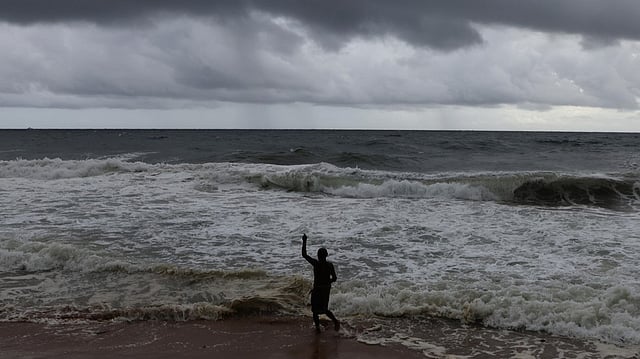 സംസ്ഥാനത്ത് കാലവര്‍ഷം ദുര്‍ബലമാകുന്നു, കാരണം എല്‍നിനോയോ?; തിങ്കളാഴ്ചയോടെ മഴയുടെ ശക്തി കുറയും 