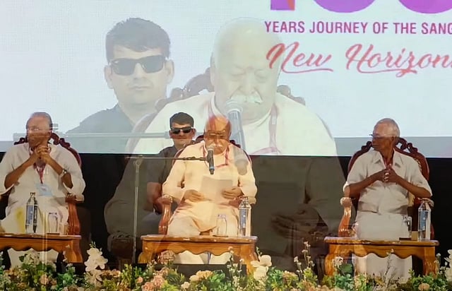 ശാഖകള് നടത്തുന്നത് തുറന്ന മൈതാനങ്ങളില്, രഹസ്യങ്ങളില്ല; ആർഎസ്എസിന് രജിസ്ട്രേഷന് ആവശ്യമില്ലെന്ന് മോഹന് ഭാഗവത്