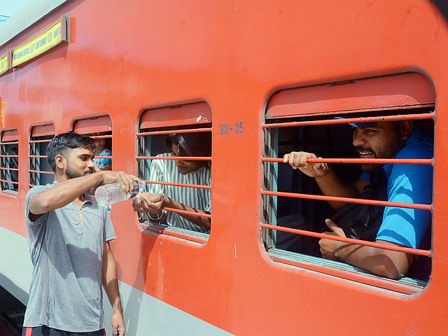 പൂജ അവധി: കൂടുതല്‍ സ്‌പെഷ്യല്‍ ട്രെയിനുകള്‍