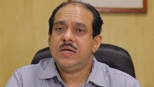 മുഹമ്മദ് ഹനീഷിന് തിരിച്ചടി; കശുവണ്ടി വികസന കോര്പറേഷന് അഴിമതി കേസില് കോടതിയലക്ഷ്യ നടപടികള് നേരിടണം, ഹര്ജി തള്ളി