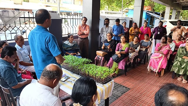 ഓണപ്പൂക്കൾക്ക് ഇനി അന്യസംസ്ഥാനങ്ങളെ ആശ്രയിക്കേണ്ട; കണ്ണൂരിൽ "ഓണത്തിന് ഒരു കൊട്ടപ്പൂവ്" പദ്ധതിക്ക് തുടക്കമായി
