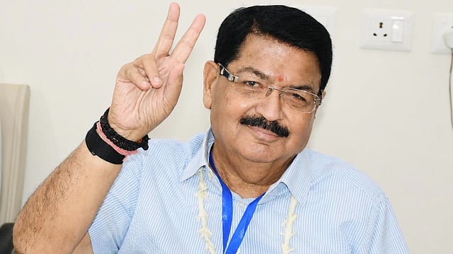 ഝാര്ഖണ്ഡില് എന്ഡിഎ സ്ഥാനാര്ഥിക്ക് അട്ടിമറി ജയം; രാജ്യസഭ തെരഞ്ഞെടുപ്പില് കോണ്ഗ്രസിന് തിരിച്ചടി