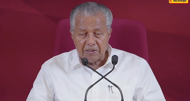 'യുഡിഎഫ് ബിജെപിക്ക് കീഴടങ്ങി; കരാര് ഒപ്പിട്ടാലും പിഎം ശ്രീയില് നിന്ന് പിന്മാറാം; നയമാറ്റത്തിന് പ്രേരിപ്പിച്ച ഘടകമെന്ത്?'