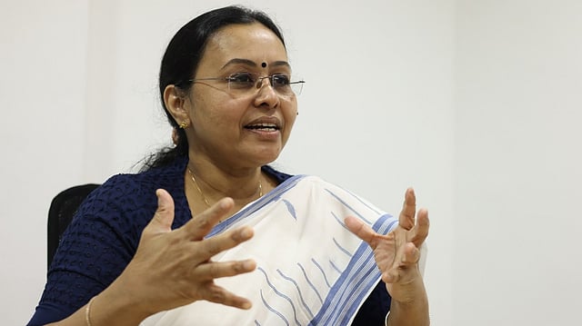 'വകയിരുത്തിയത് 700 കോടി മാത്രം'; സൗജന്യ ചികിത്സാ പദ്ധതി അട്ടിമറിക്കരുതെന്ന് വീണാ ജോര്ജ്