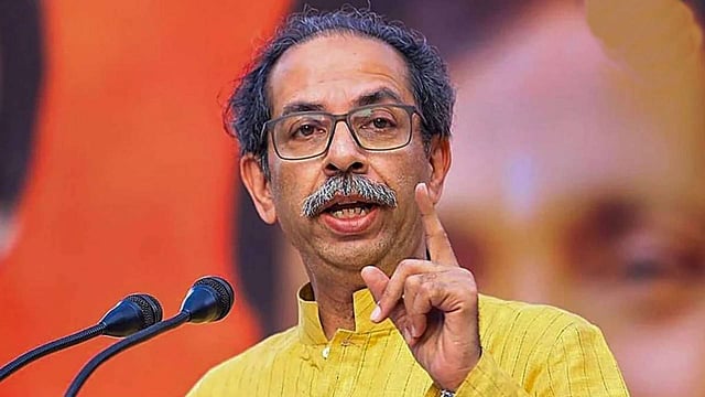 ശിവസേന അധ്യക്ഷ സ്ഥാനം ഒഴിയാന് തയ്യാറാണെന്ന് ഉദ്ധവ് താക്കറെ; 'ആര്ക്ക് വേണമെങ്കിലും ചുമതലയേല്ക്കാം'