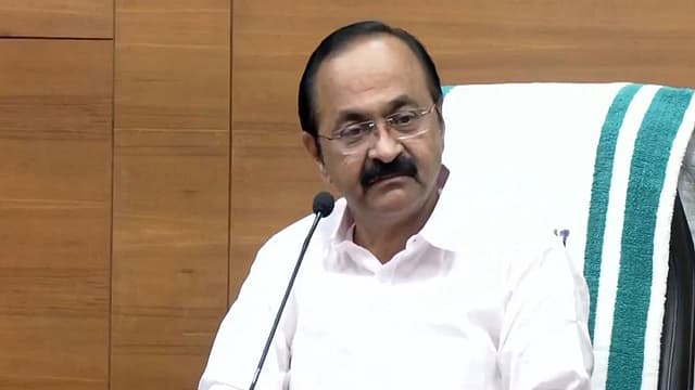 'എല്ലായിടത്തും മൈക്കും കൊണ്ട് വരണ്ട' ; മുഖ്യമന്ത്രി ബുധനാഴ്ച മാധ്യമങ്ങളെ കാണും, ആവശ്യമെങ്കിൽ മുൻകൂട്ടി അറിയിക്കും 
