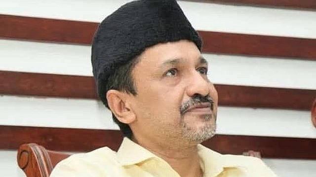 'ന്യൂനപക്ഷമേ ആഹ്ലാദിപ്പിന്!; ലീഗിന്റെ ചുണക്കുട്ടികള് എവിടെ?; തങ്കലിപികളാല്' എഴുതപ്പെടും ഈ മൗനം!'