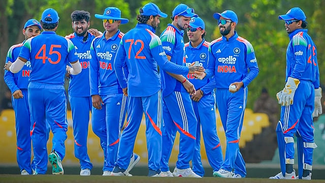 വൈഭവിന്റെ 'തല്ലുമാല'! ലങ്കന് വീര്യം ചോര്ത്തി, കിരീടം പിടിച്ചെടുത്ത് ഇന്ത്യ