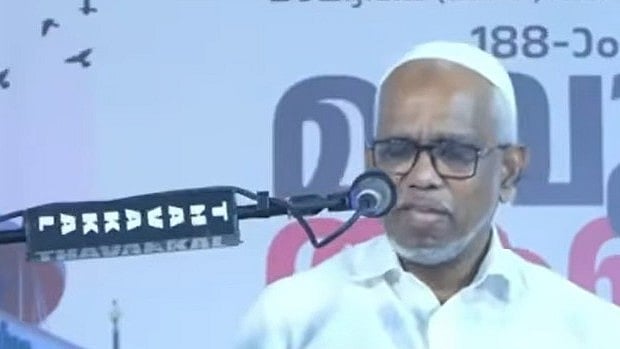 'തഹജ്ജുദിന് എഴുന്നേൽക്കാത്തവർ കളി കാണാൻ പുലർച്ചെ 3ന് ഉണരുന്നു'; മുസ്ലിം യുവാക്കളുടെ ഫുട്ബോൾ ഭ്രമത്തിനെതിരെ സമസ്ത നേതാവ് അബ്ദുസ്സമദ് പൂക്കോട്ടൂർ