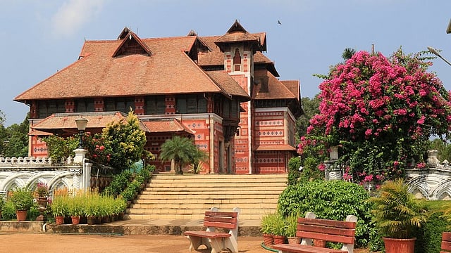 കേരള മ്യൂസിയത്തിൽ 97 ഒഴിവുകൾ, പത്താം ക്ലാസ് മുതൽ യോഗ്യത; ജൂലൈ 4 വരെ അപേക്ഷിക്കാം