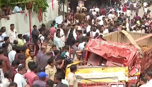 തിരിഞ്ഞുനോക്കിയപ്പോള് അച്ഛനുണ്ടായിരുന്നിടത്ത് ലോറിയും മണ്കൂനയും; കണ്മുന്നില് അച്ഛന് മാഞ്ഞുപോയതിന്റെ നടുക്കത്തില് ആവണി