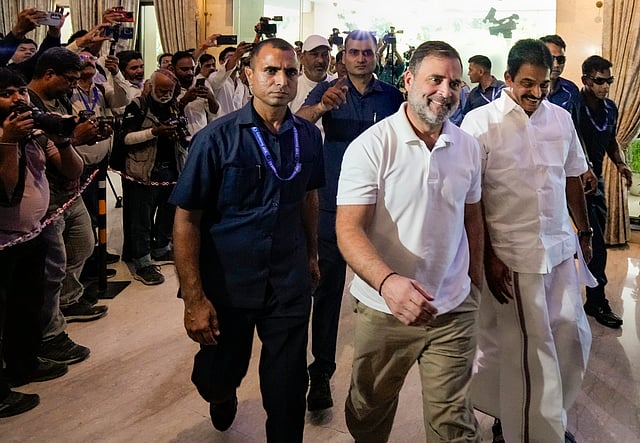 മുന്നണിയോഗത്തിലേക്ക് രാഹുല് ഗാന്ധി