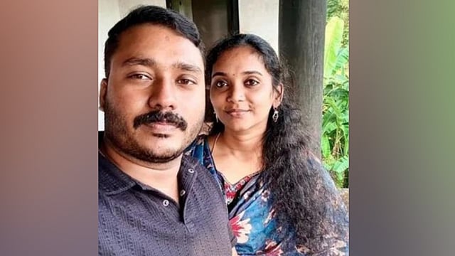 ആരതിയുടെ ദേഹത്ത് 13 മുറിവുകള്‍; സ്ത്രീധന സ്വര്‍ണം വില്‍ക്കുന്നതില്‍ തര്‍ക്കമുണ്ടായി, ഭര്‍ത്താവ് അറസ്റ്റില്‍