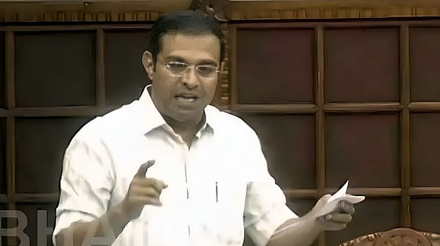 നീറ്റില് ജനവിശ്വാസം നഷ്ടപ്പെട്ടു, പരീക്ഷ നടത്തിപ്പില് പരിഷ്കാരം വേണം; പ്രമേയം പാസാക്കി നിയമസഭ
