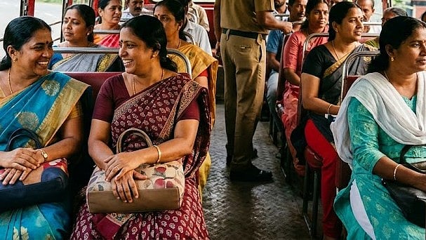 സ്ത്രീകള്ക്കു മാത്രമായി രാത്രികാല പിങ്ക് ബസുകള്; റെയില്വേ മാതൃകയില് വെയ്റ്റ് ലിസ്റ്റ്, തത്കാല് ബുക്കിങ് സൗകര്യം