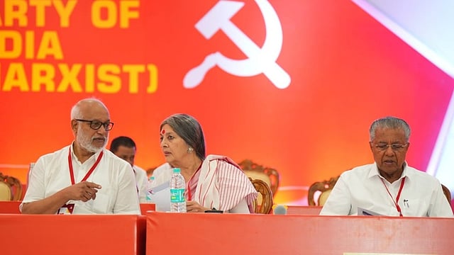 നേതാക്കളുടെ 'പാർലമെന്ററി വ്യാമോഹം' തിരുത്താൻ സിപിഎം; തിരുത്തൽ രേഖ കേരളത്തിലെ പാർട്ടി നേതൃത്വത്തിൽ വലിയ അഴിച്ചുപണിക്ക് വഴിവെച്ചേക്കും