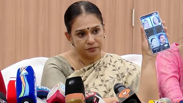 '15 കോടി സംഭാവന കിട്ടും', ബിജെപി നേതാവിന്റെ വിഡിയോയുമായി മാല പാർവതി; 'അജണ്ടകൾ നടപ്പാക്കാൻ ശ്രമിച്ചാൽ എതിർക്കും'