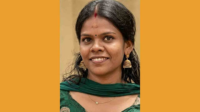 സ്വര്ണാഭരണങ്ങള് തട്ടിയെടുത്ത കേസ്: ആത്മഹത്യയ്ക്ക് ശ്രമിച്ച രണ്ടാമത്തെ യുവതിയും മരിച്ചു; പ്രതി സിന്ധുവിനെതിരെ പരാതി പ്രളയം